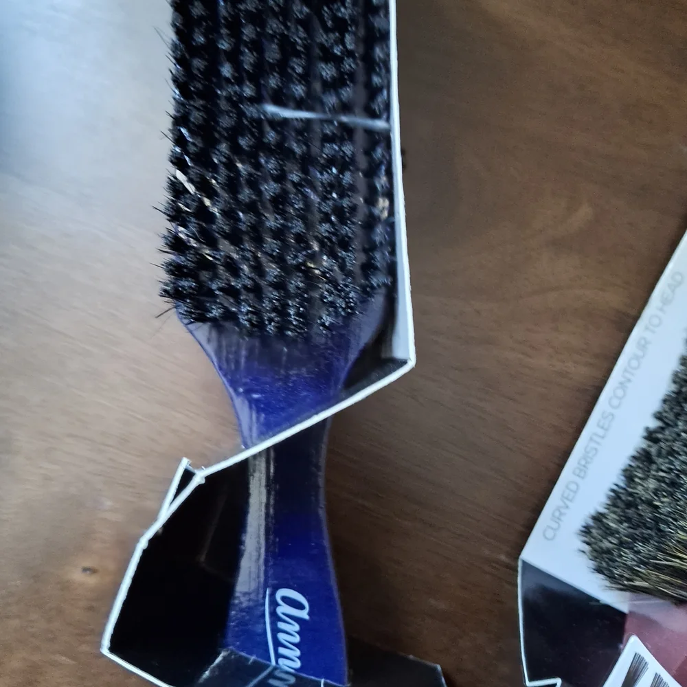 Annie Curved Bristles Wave Brush - Black and Blue